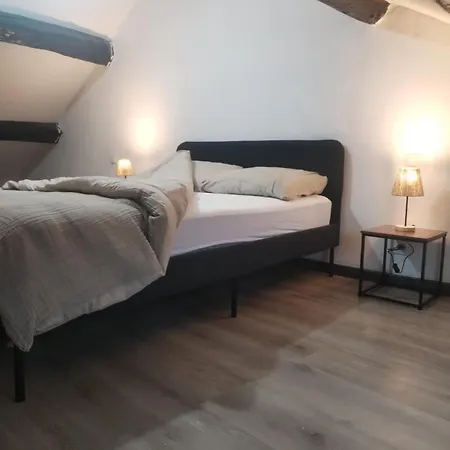 Duplex Cosy Gosselies - 4km Aéroport Et Commerces Charleroi