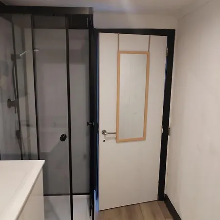 Duplex Cosy Gosselies - 4km Aeroport Et Commerces Charleroi
